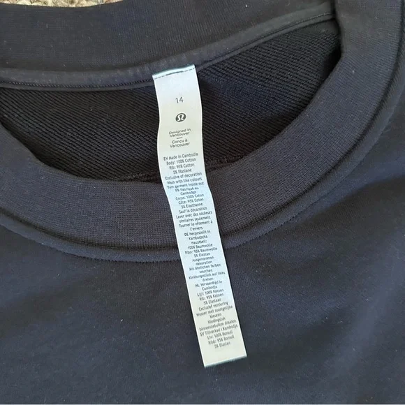 Lululemon Perfectly Oversized Crew *Logo (Black) - Picture 8 of 8